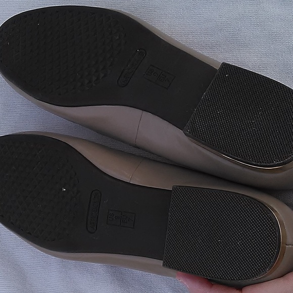 Aerosoles Taupe Ballet Flats Gold Accent NWOB - Picture 6 of 8